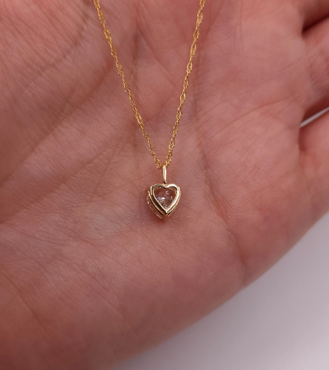 14Kt Gold White Sapphire Heart Pendant Necklace