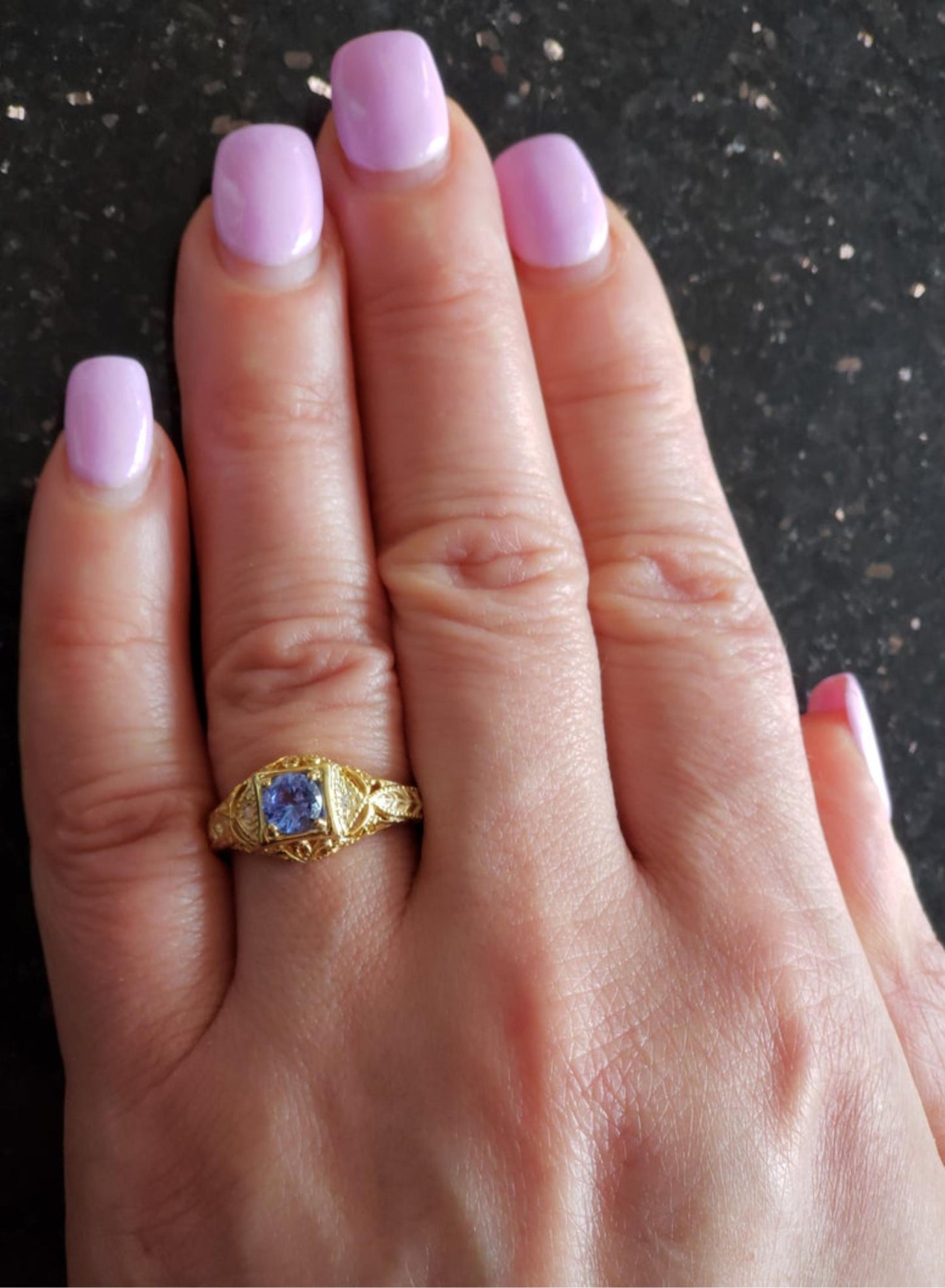 14Kt Gold Tanzanite & Diamond Design Round Ring