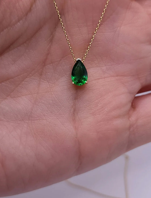 14Kt Gold Emerald Teardrop Necklace Pendant