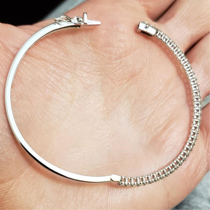 14Kt White Gold 1.23 Ct Diamond Bangle Bracelet