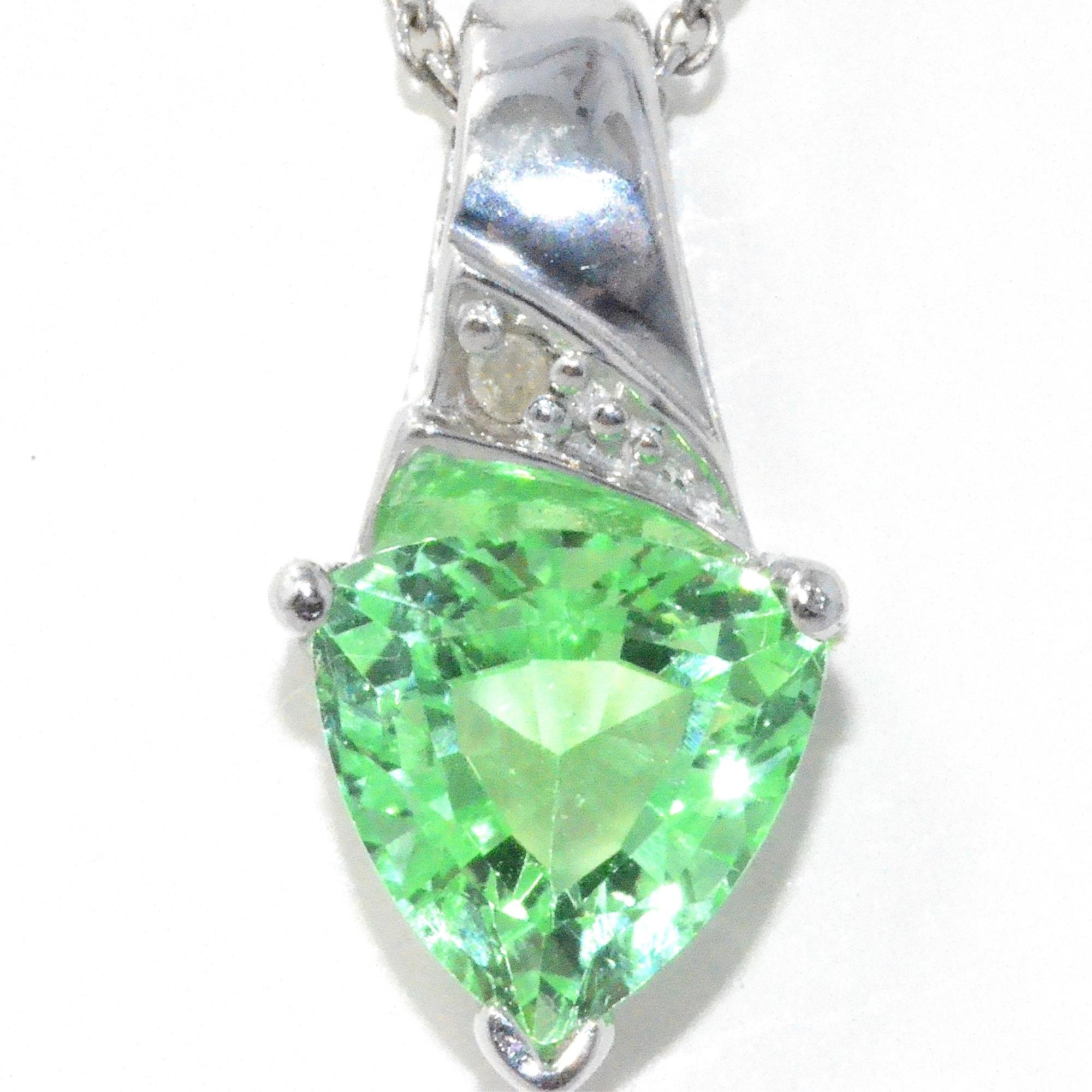 14Kt Gold 1.5 Ct Green Sapphire & Diamond Trillion Pendant Necklace