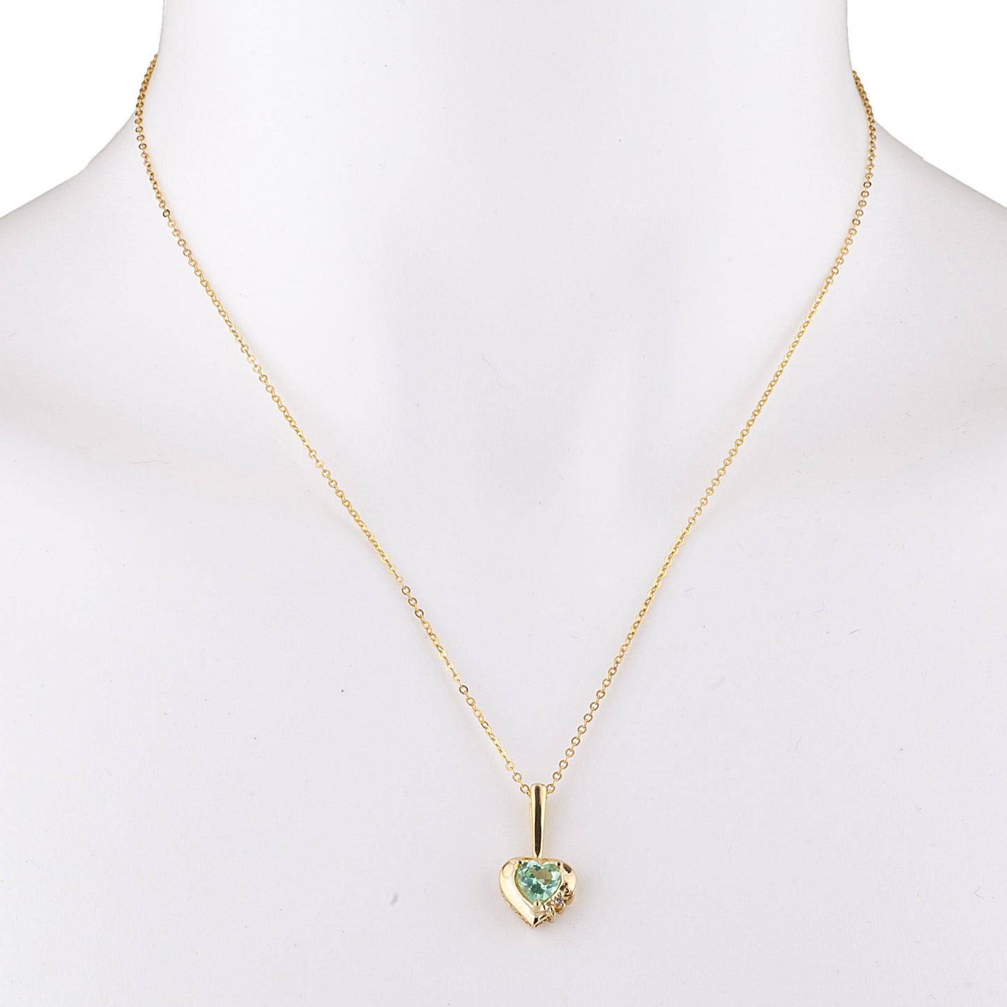 14Kt Gold Green Sapphire & Diamond Heart Design Pendant Necklace