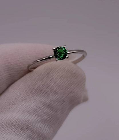 14Kt Gold Emerald Round Ring