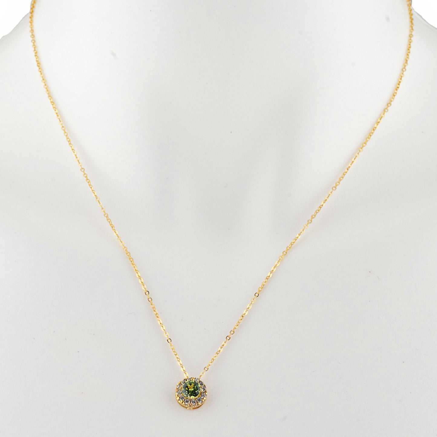 14Kt Gold 0.50 Ct Peridot Halo Design Pendant Necklace