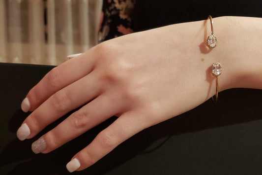 14Kt Gold Zirconia & Diamond Oval Bangle Bracelet