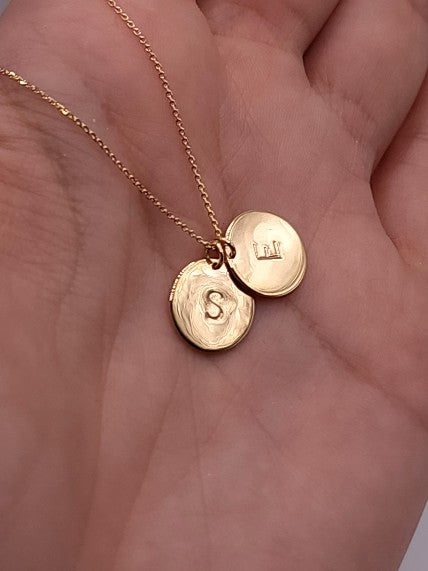14Kt Gold Round Disc Personalized Pendant Necklace