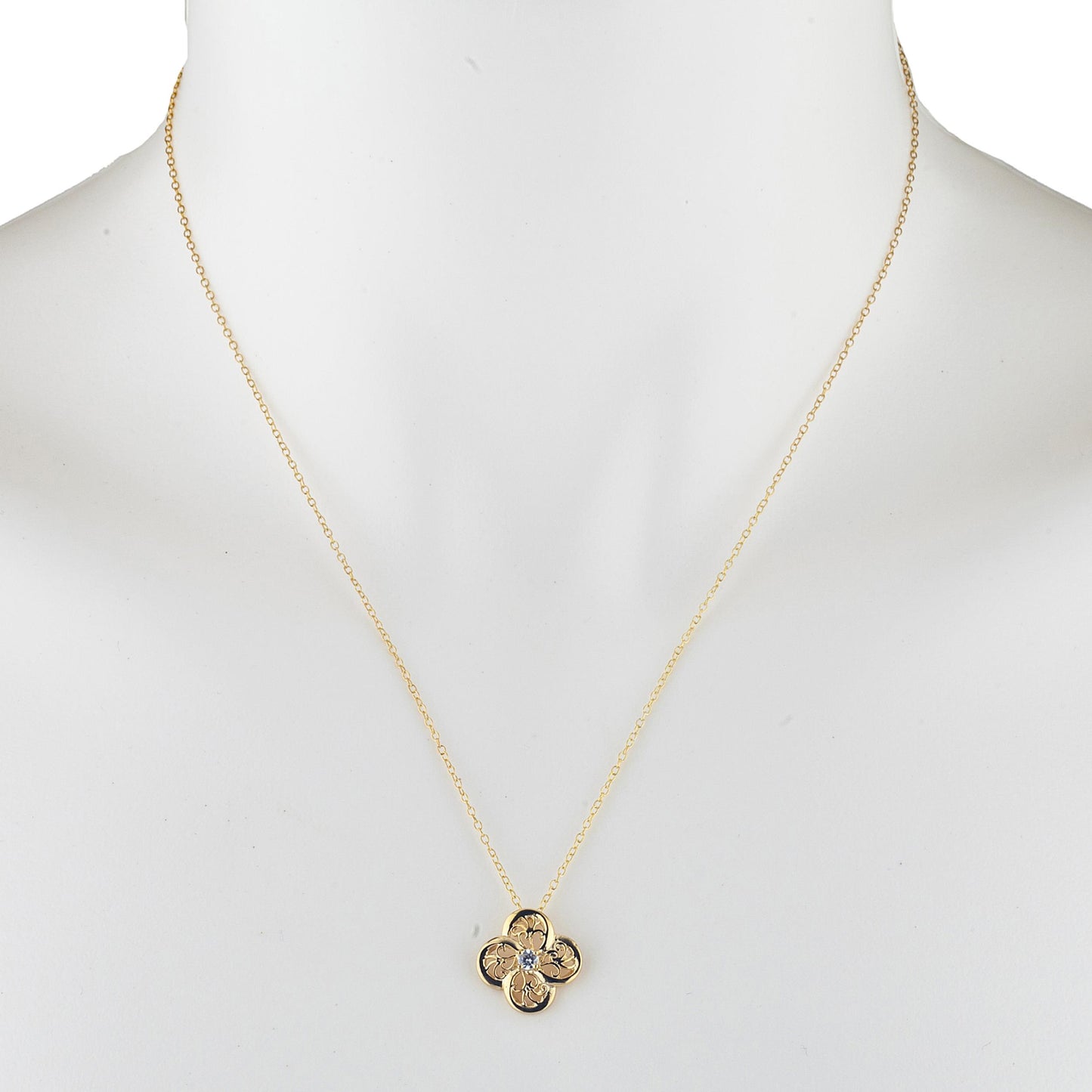 14Kt Gold Zirconia Clover Design Pendant Necklace