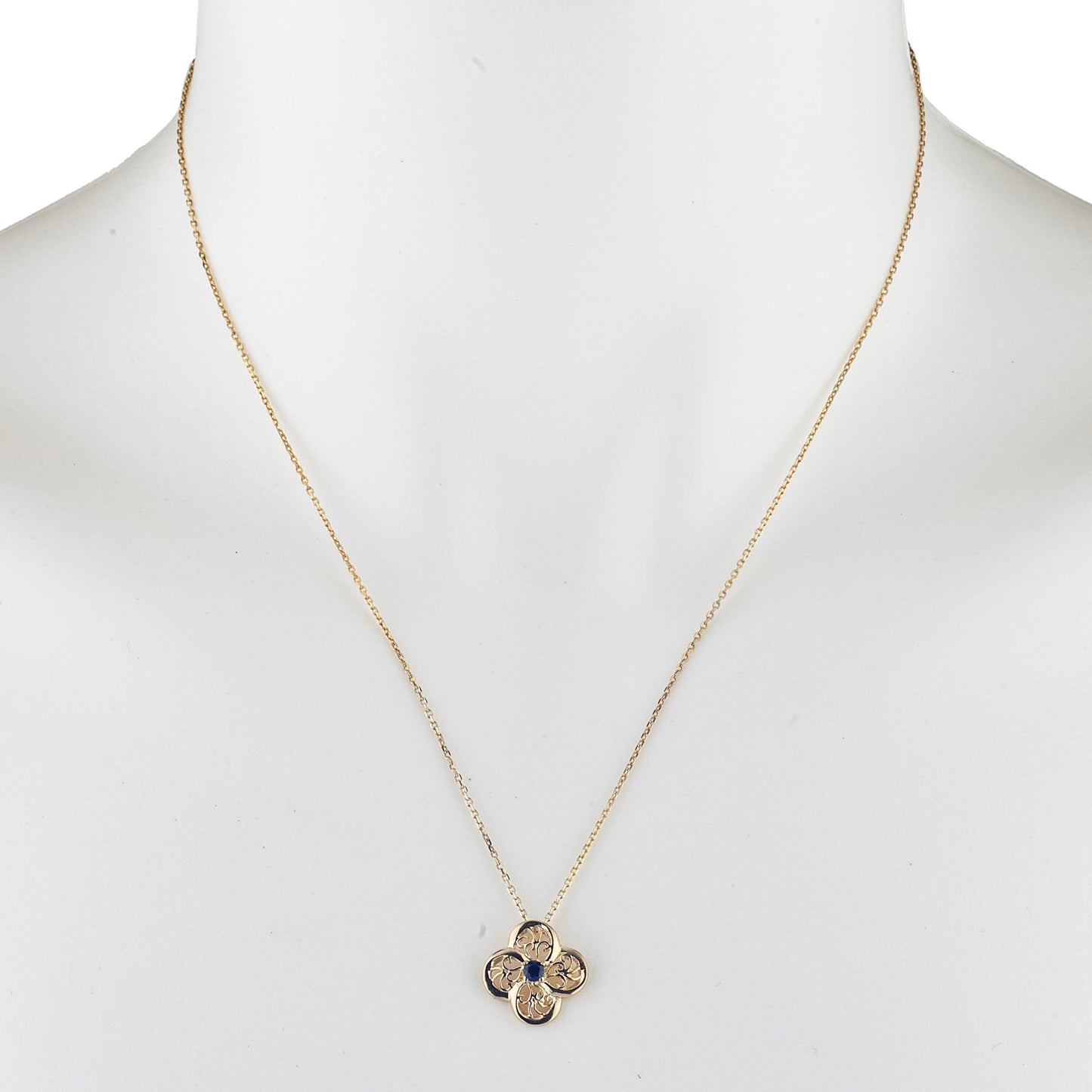 14Kt Gold Blue Sapphire Clover Design Pendant Necklace