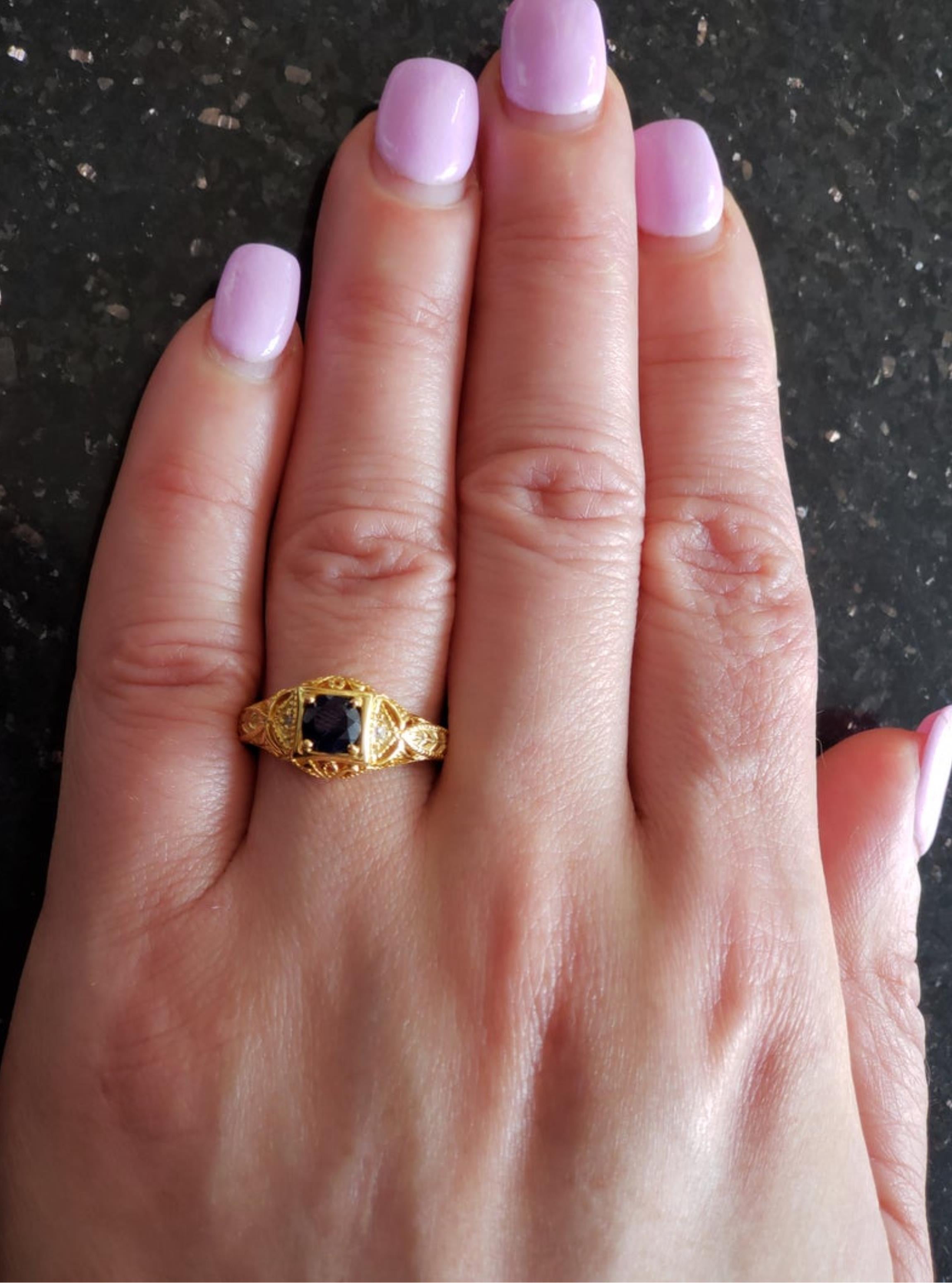 14Kt Gold Genuine Black Onyx & Diamond Design Round Ring