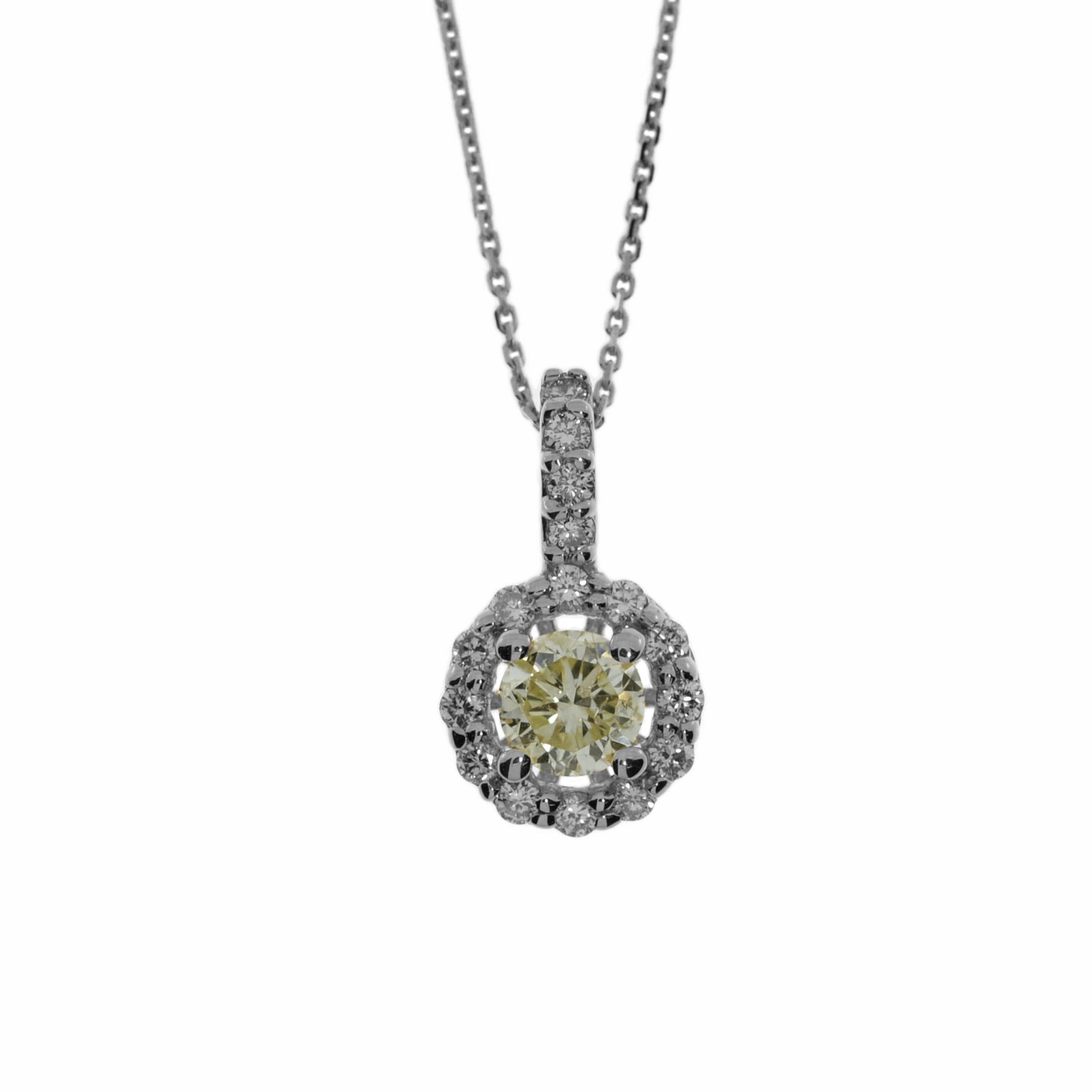 14Kt Gold 0.25 Ct Diamond Halo Pendant Necklace