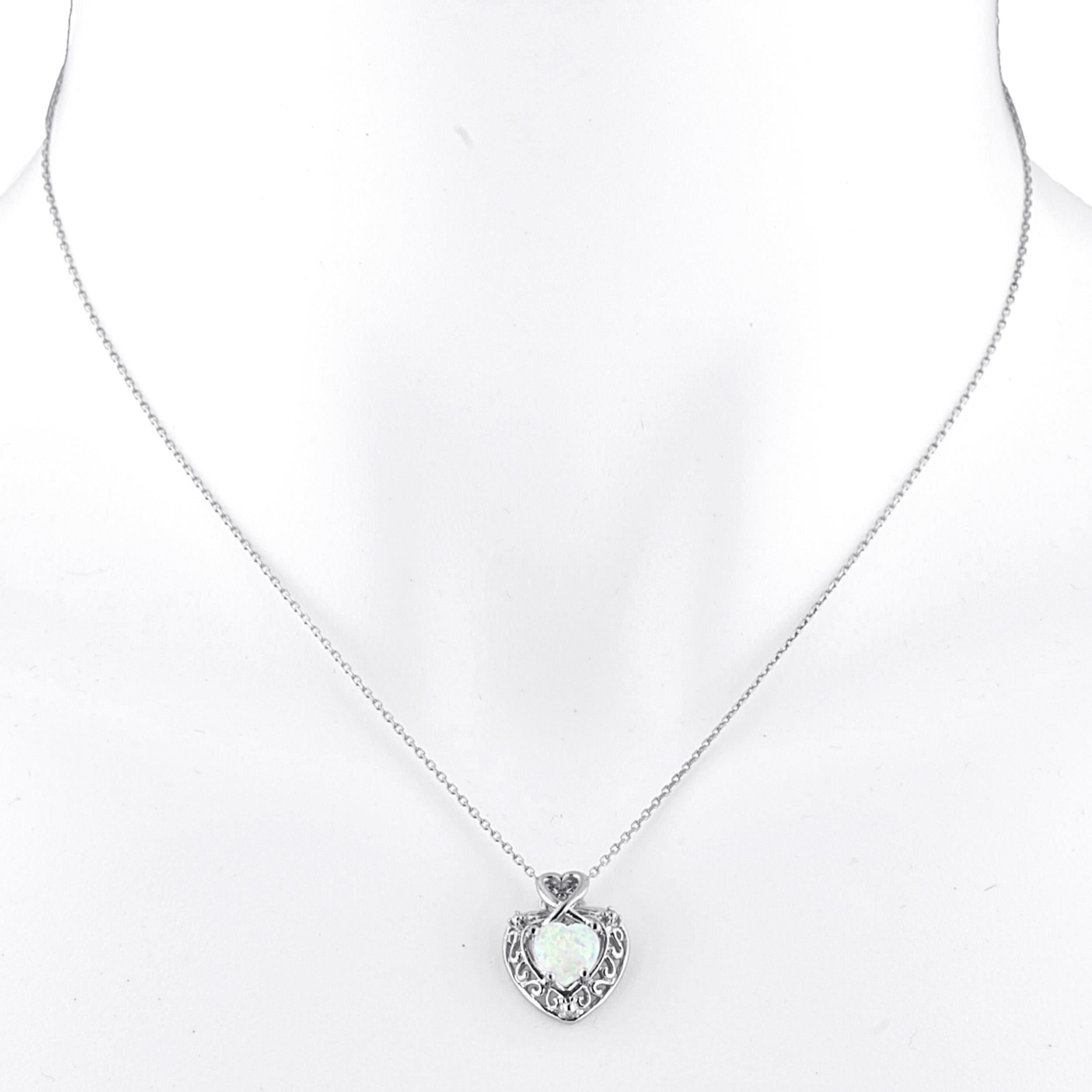 14Kt Gold Opal Heart Design Pendant Necklace