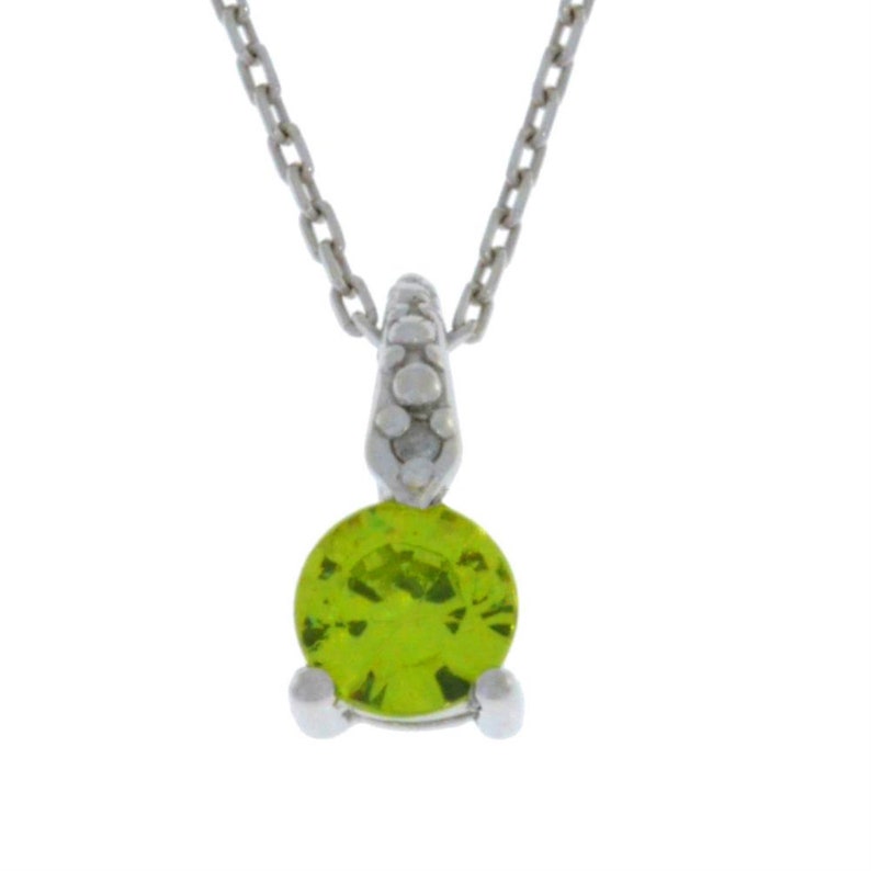 14Kt Gold Peridot & Diamond Round Pendant Necklace