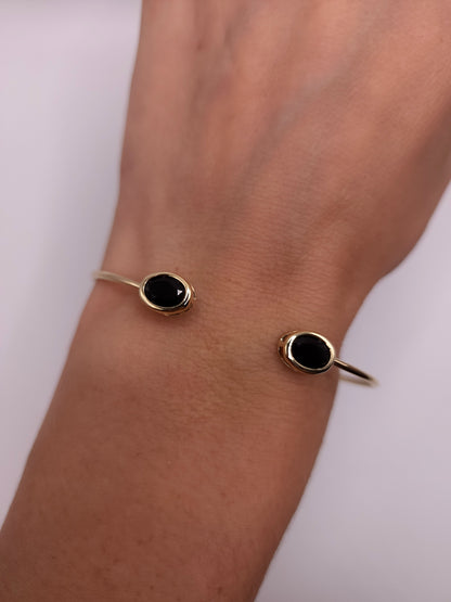 14Kt Gold Genuine Black Onyx Oval Bezel Bangle Bracelet