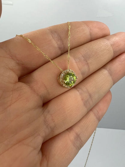 14Kt Gold Peridot & Diamond Pendant Necklace