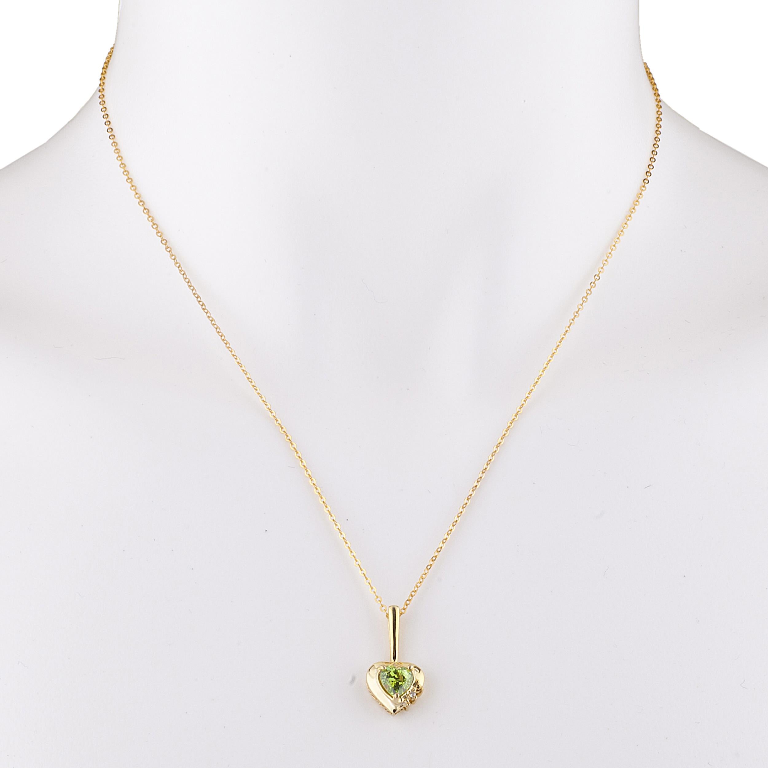 14Kt Gold Peridot & Diamond Heart Design Pendant Necklace
