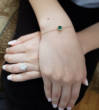 14Kt Gold Dainty Emerald Round Bracelet