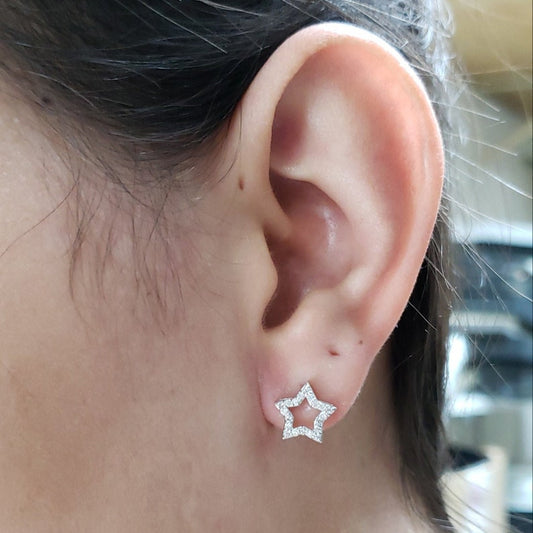 14Kt Gold Diamond Star Stud Earrings