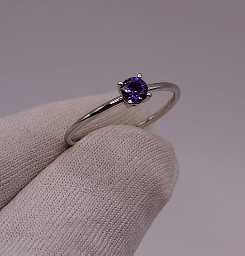 14Kt Gold Amethyst Round Ring