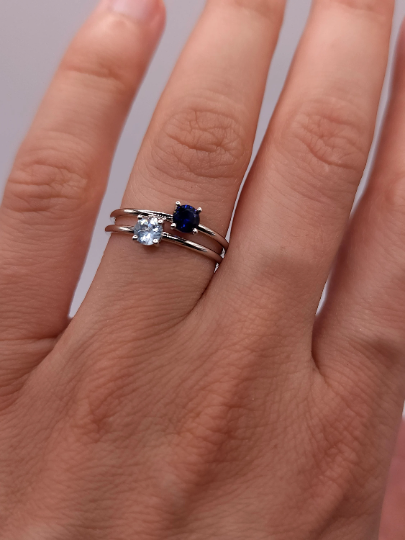 14Kt Gold Blue Sapphire Round Ring