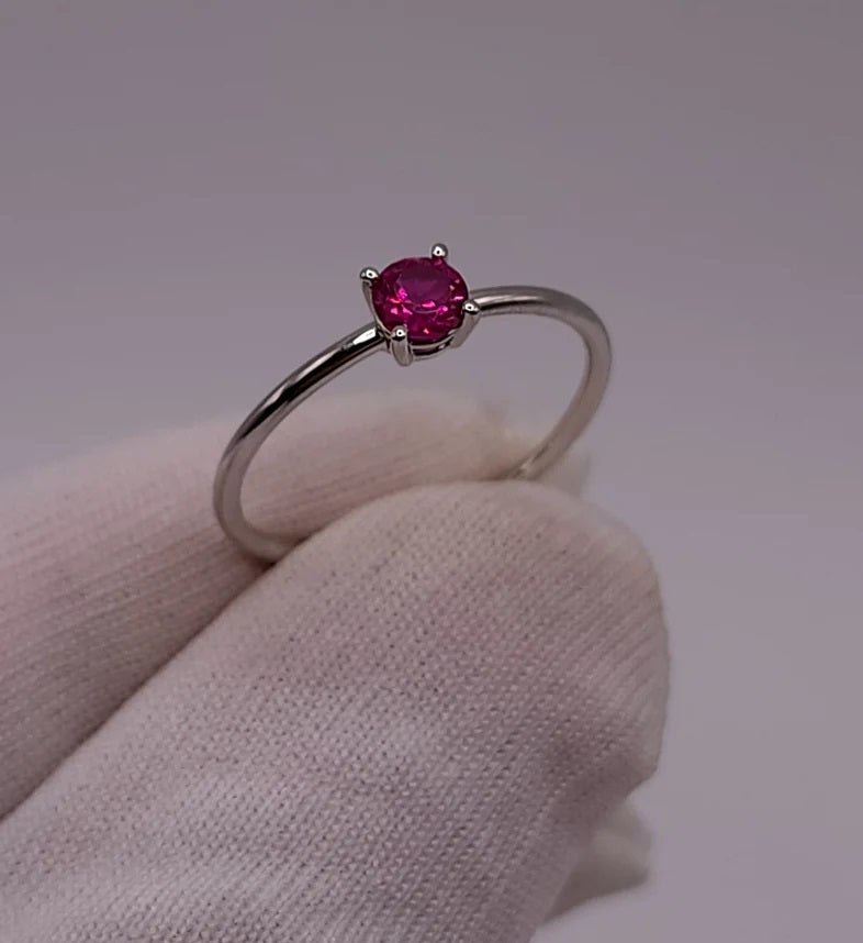 14Kt Gold Ruby Round Ring