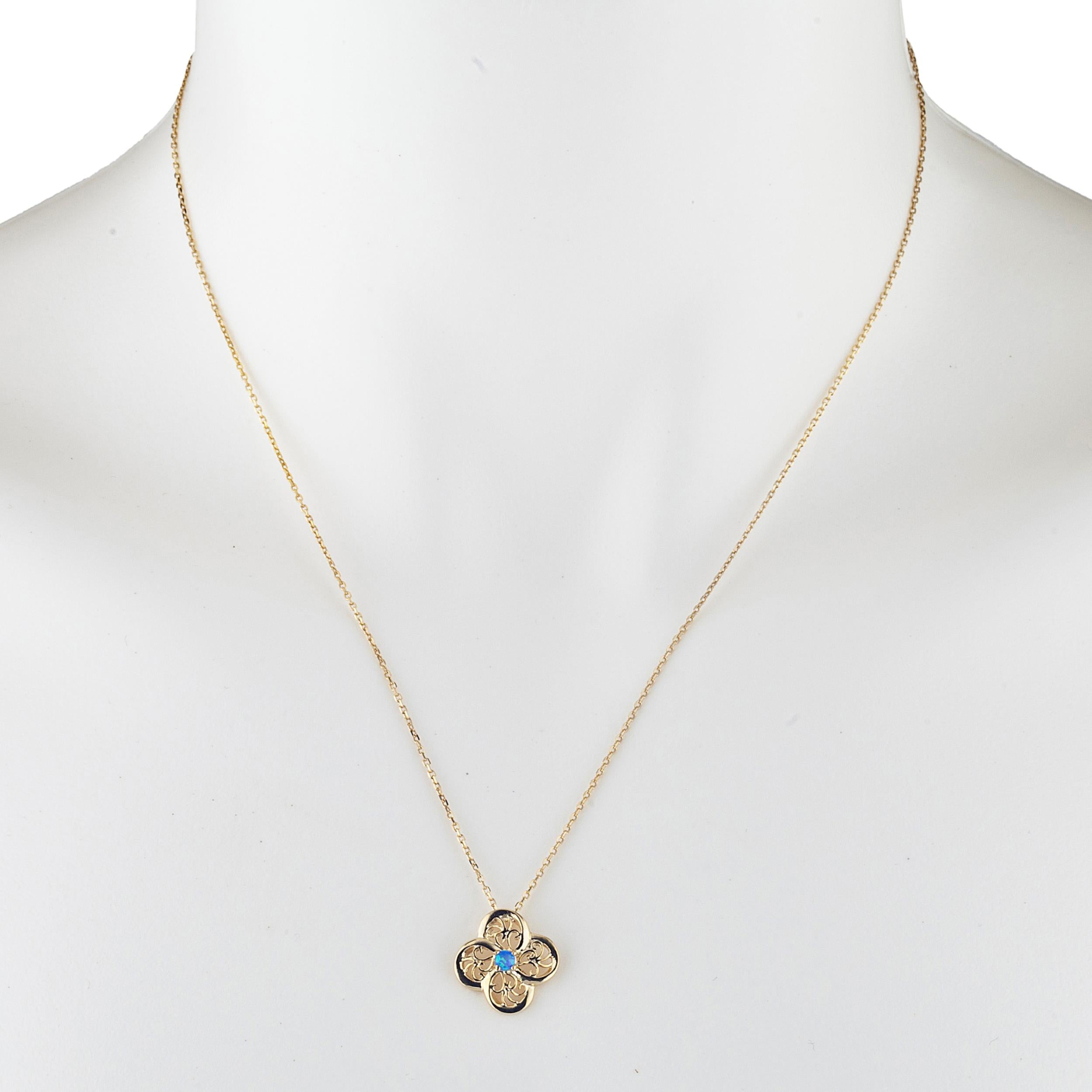 14Kt Gold Blue Opal Clover Design Pendant Necklace