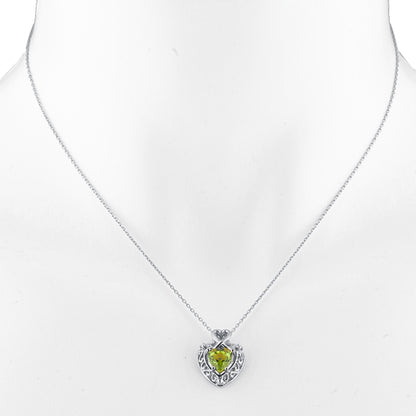 14Kt Gold Peridot Heart Design Pendant Necklace