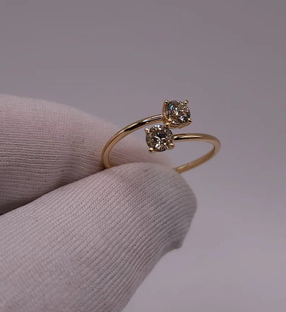 14Kt Gold 0.60 Ct 2 Stone Diamond Ring