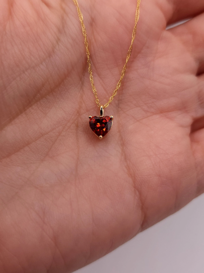 14Kt Gold Garnet Heart Pendant Necklace