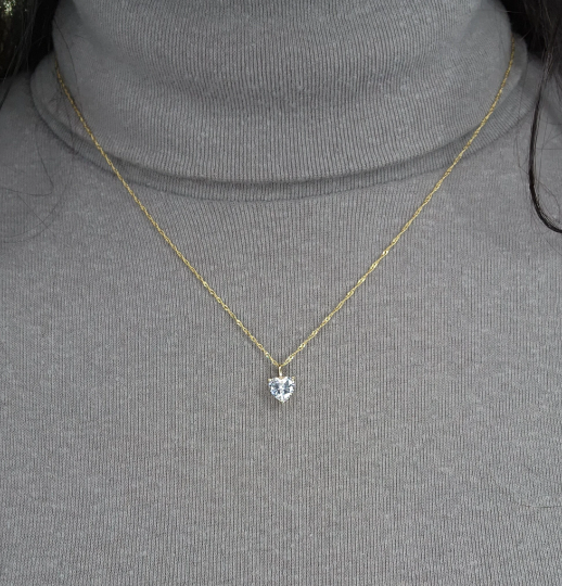 14Kt Gold White Sapphire Heart Pendant Necklace