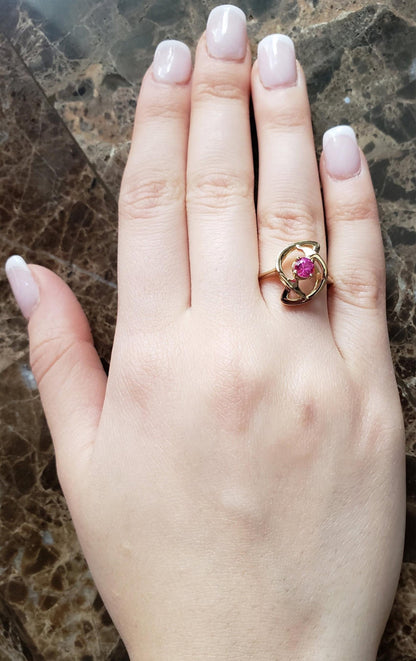 14Kt Gold Pink Sapphire Infinity Design Ring