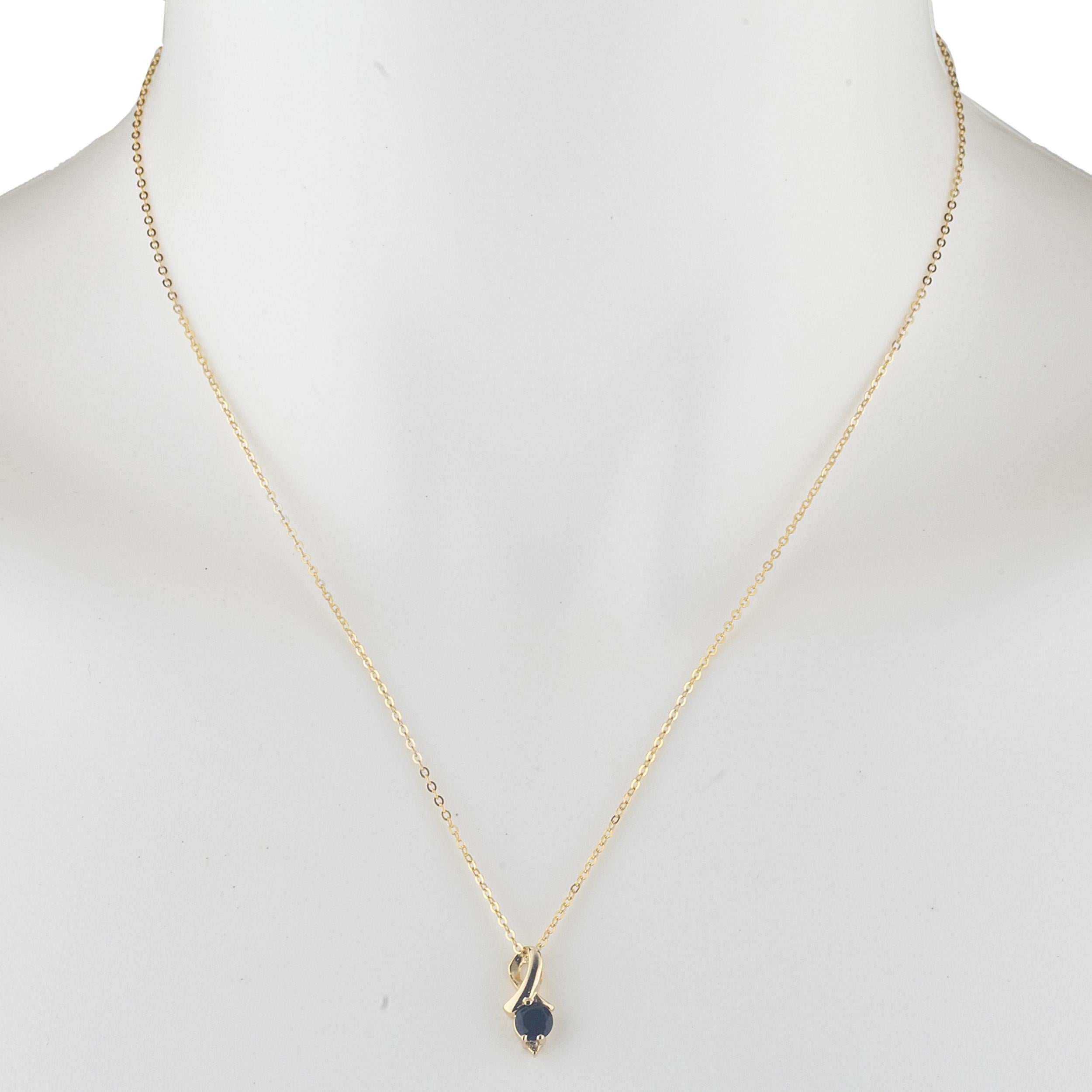 14Kt Gold Genuine Black Onyx & Diamond Round Design Pendant Necklace
