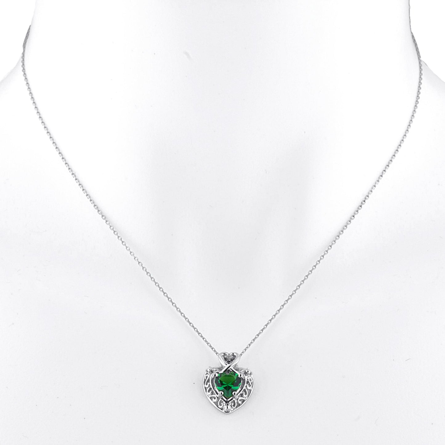 1.5 Ct Emerald Heart Design Pendant .925 Sterling Silver