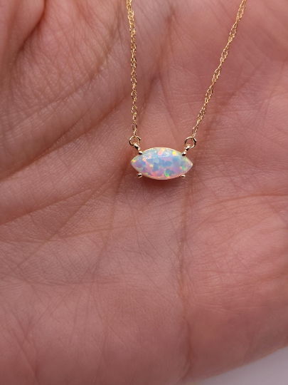 14Kt Gold Opal Marquise Pendant Necklace
