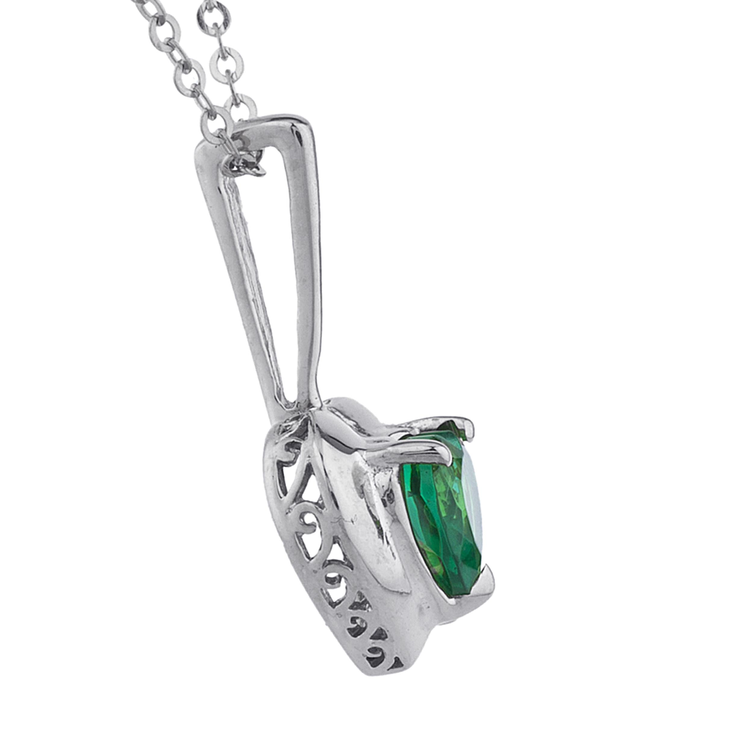 14Kt Gold Emerald & Diamond Heart Design Pendant Necklace
