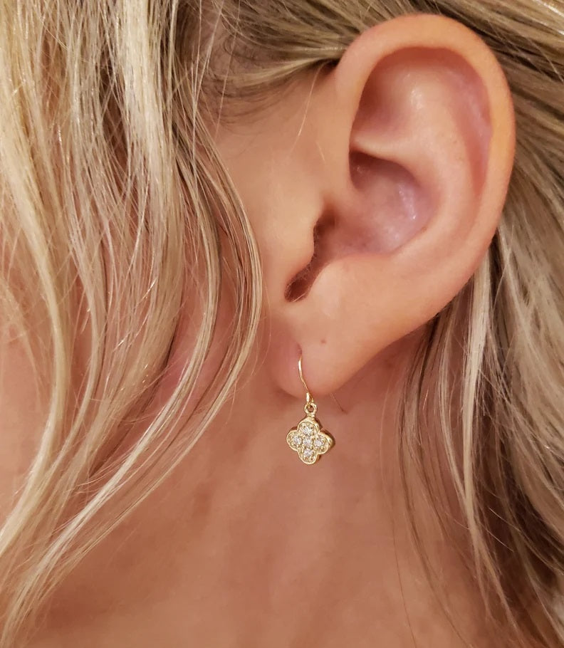 14Kt Clover Dangle Diamond Earrings