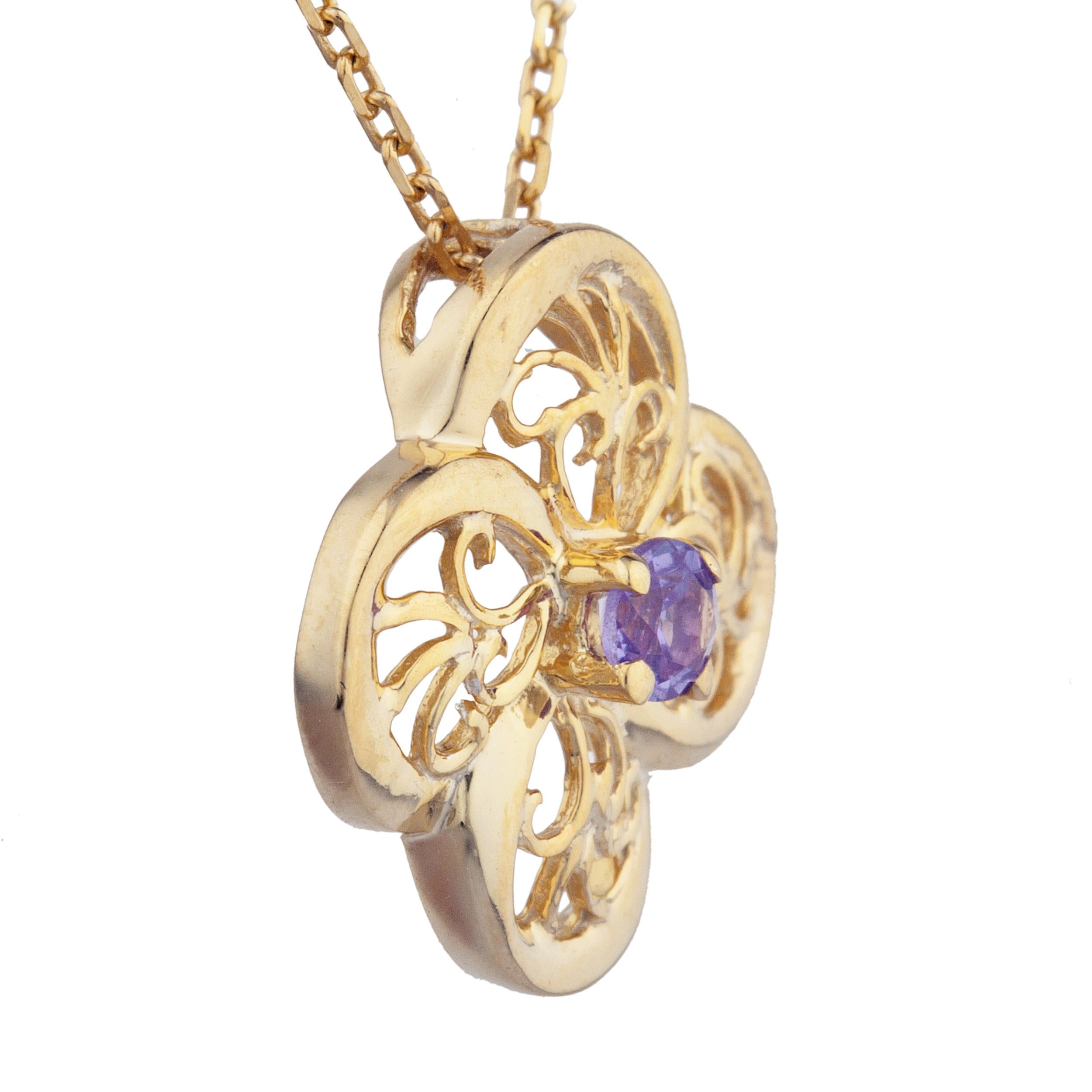 14Kt Gold Alexandrite Clover Design Pendant Necklace