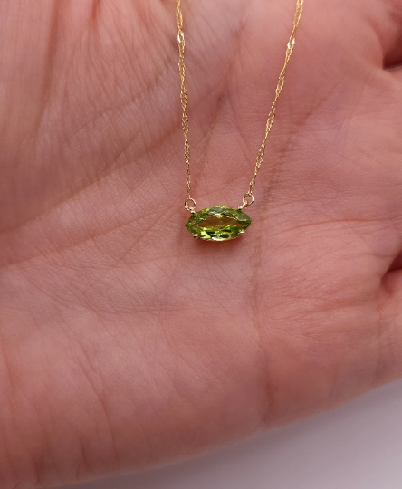 14Kt Gold Peridot Marquise Pendant Necklace