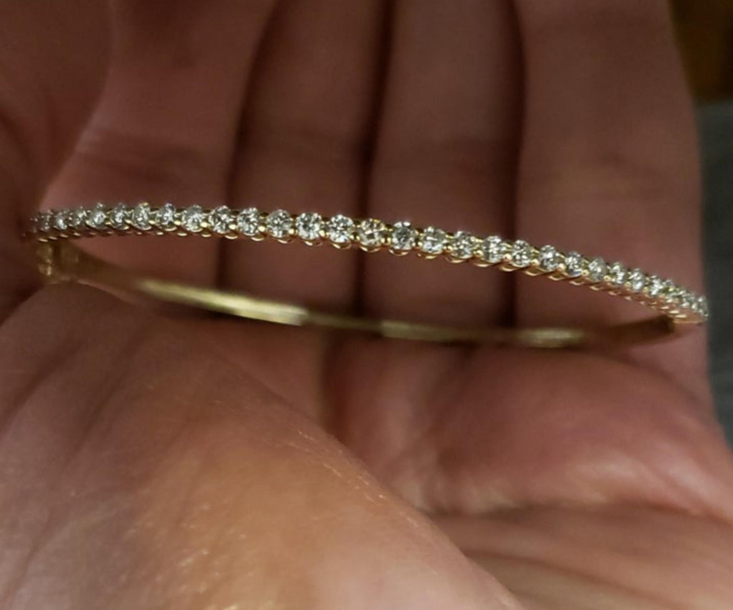 14Kt Yellow Gold 1.23 Ct Diamond Bangle Bracelet