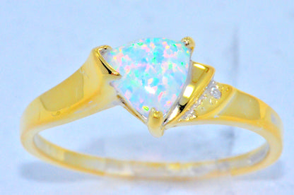 14Kt Gold Opal & Diamond Trillion Ring