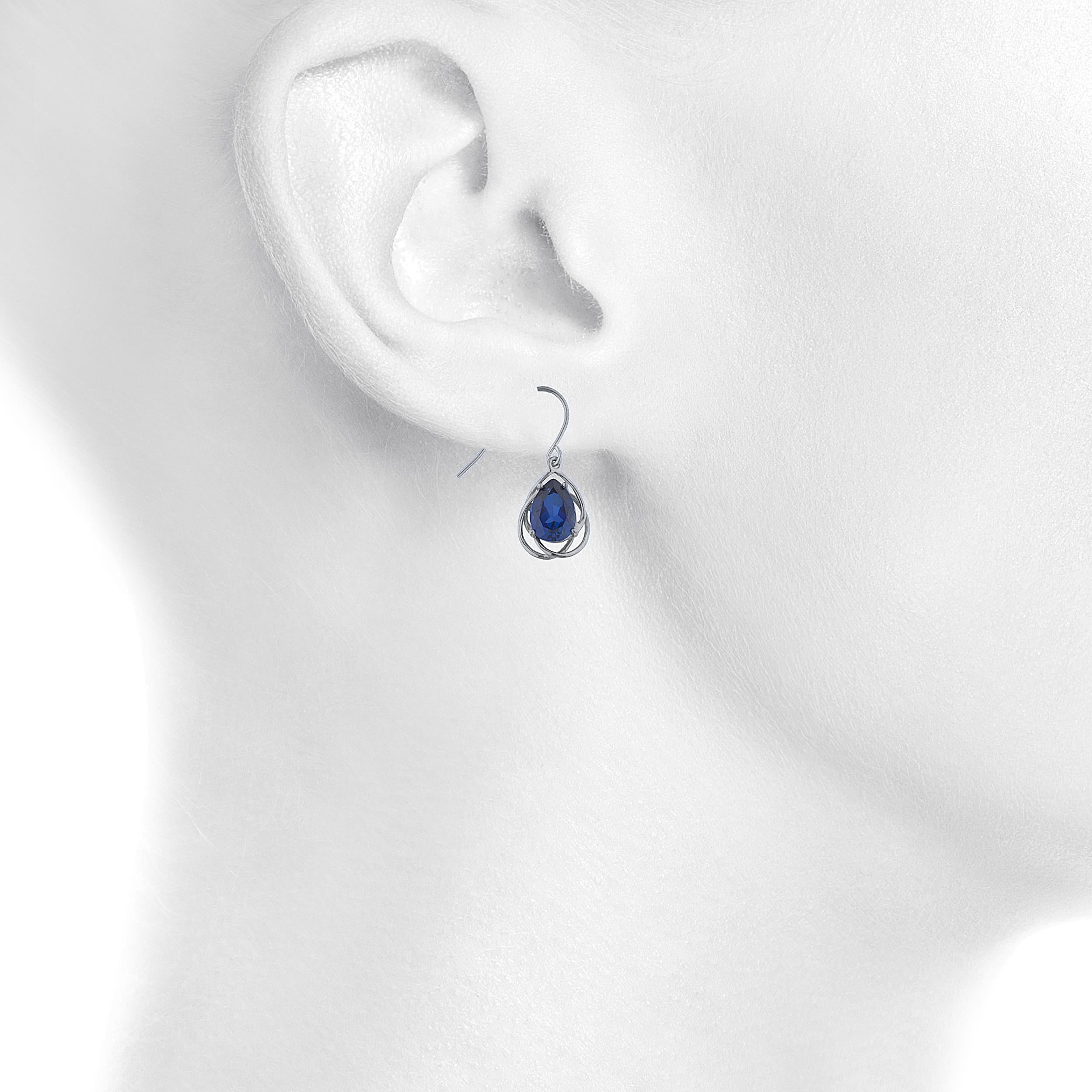 14Kt Gold 4 Ct Blue Sapphire Pear Teardrop Design Dangle Earrings