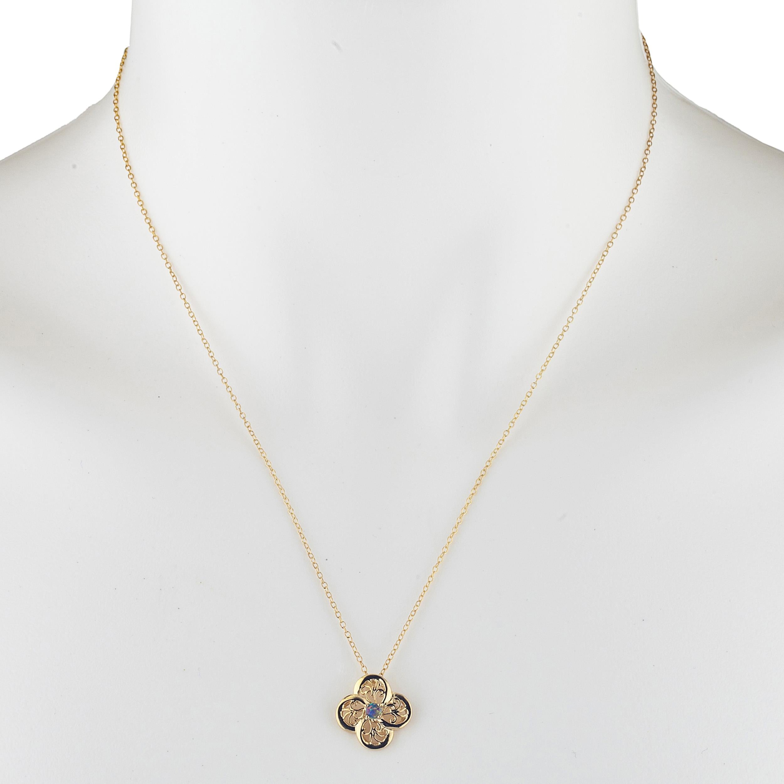 14Kt Gold Black Opal Clover Design Pendant Necklace