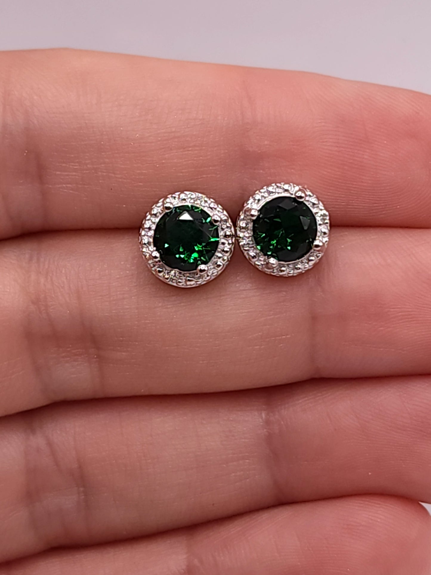 14Kt White Gold Emerald & Diamond Round Stud Earrings