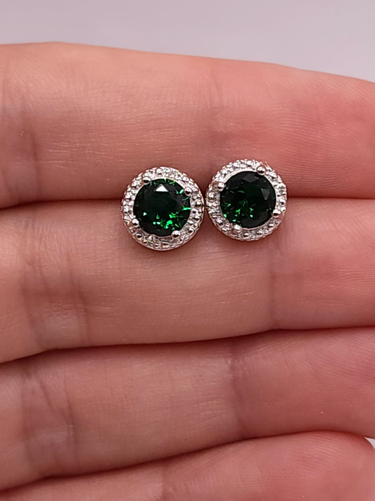 14Kt White Gold Emerald & Diamond Round Stud Earrings