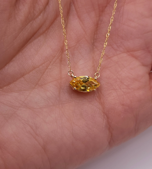 14Kt Gold Citrine Marquise Pendant Necklace