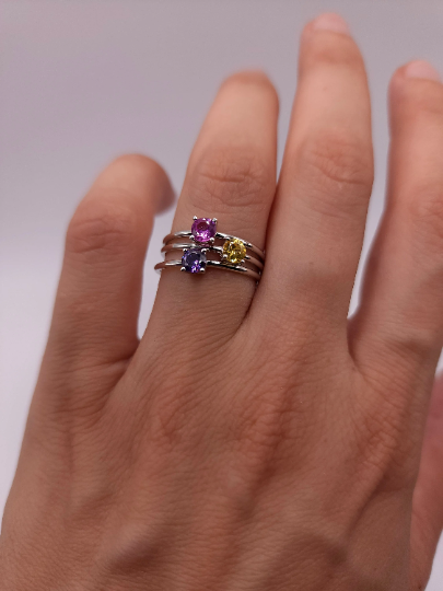 14Kt Gold Pink Sapphire Round Ring