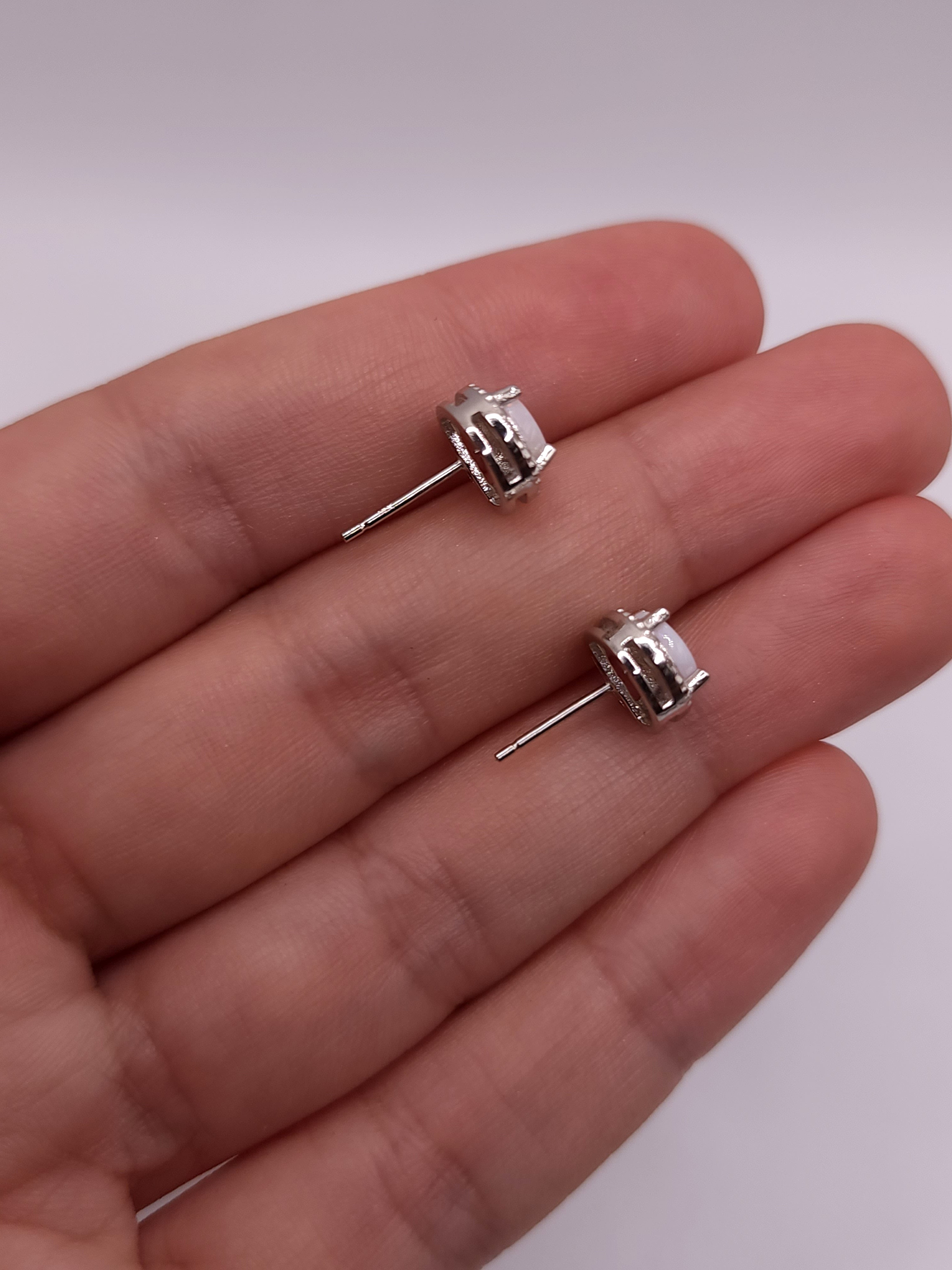 14Kt White Gold Opal Round Diamond Stud Earrings