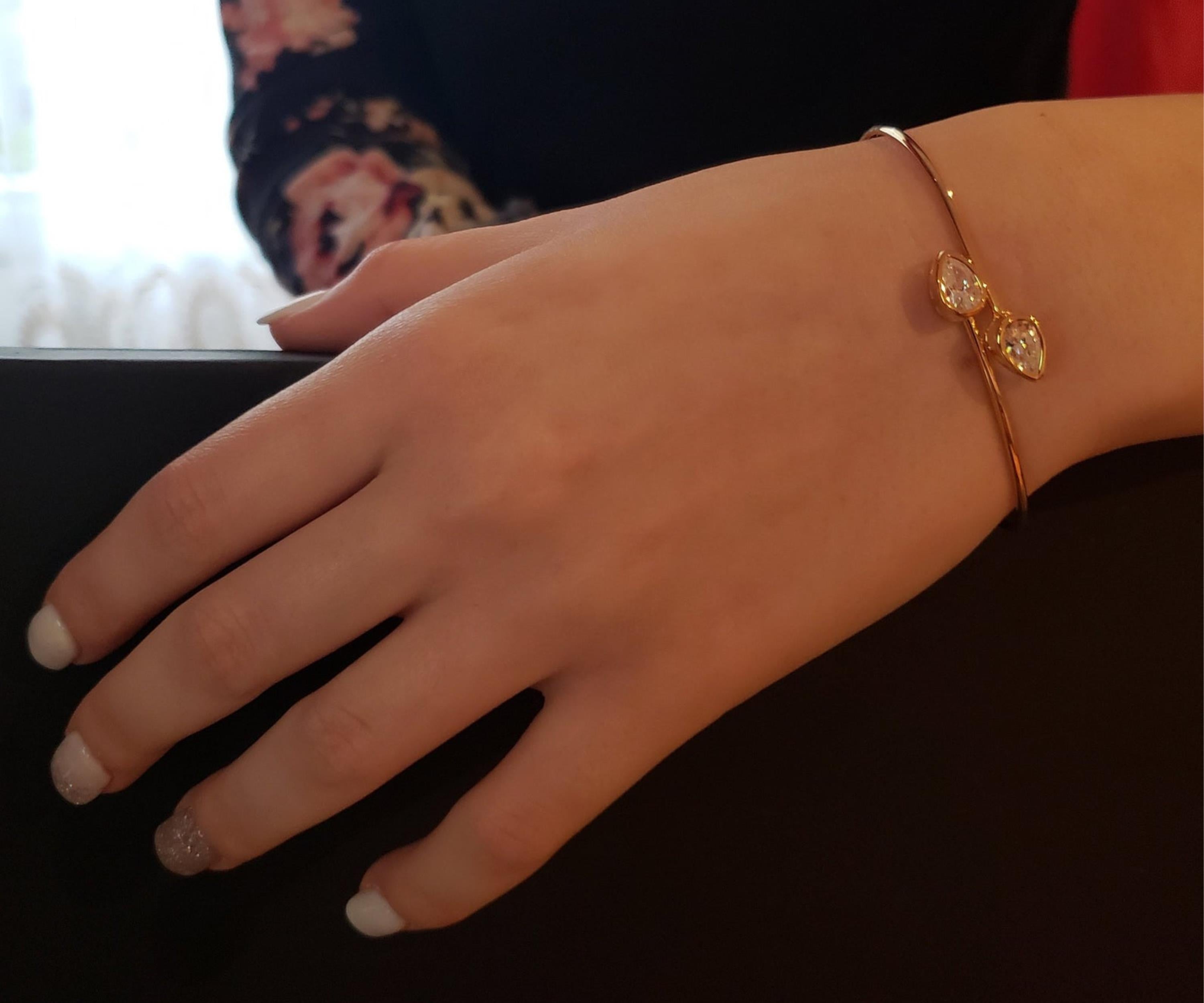 14Kt Gold White Sapphire Pear Bezel Bangle Bracelet