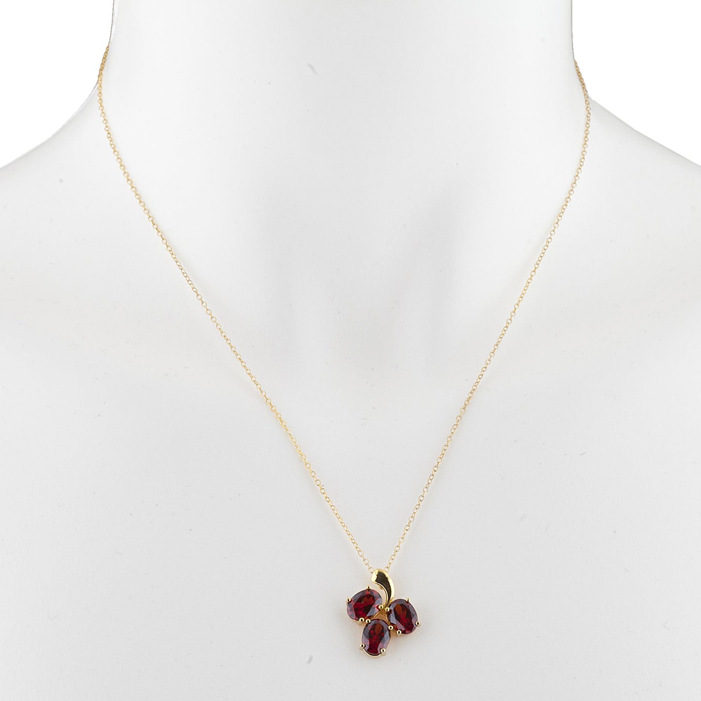 14Kt Yellow Gold Plated Garnet Oval Design Pendant