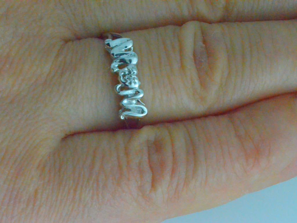 Mom Heart Diamond Ring .925 Sterling Silver